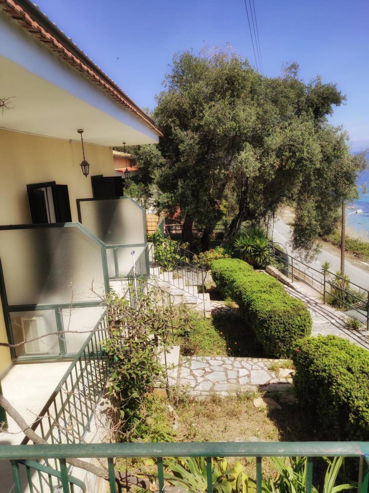 Villa Fourtuna Apartment Agios Ioannis Peristerion 외부 사진